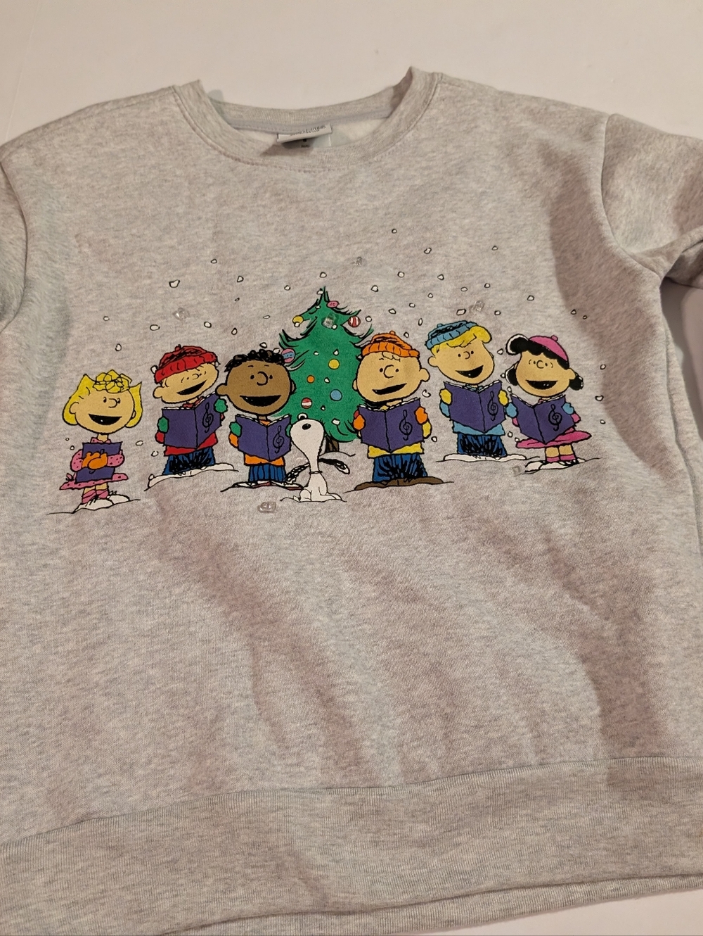 Kids Grey Peanut Gang Lightup Sweatshirt Sz 8 with Holiday Cartoon Print